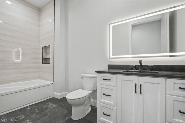 6115 Century Boulevard, Canfield, OH 44406