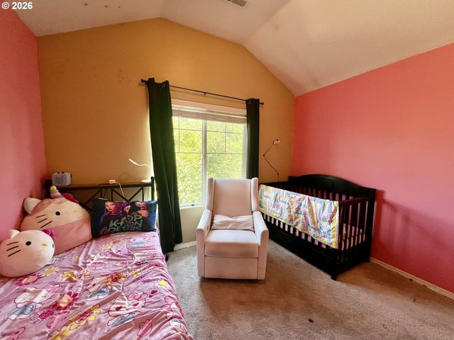 12226 Se LONG St, Portland, OR 97236