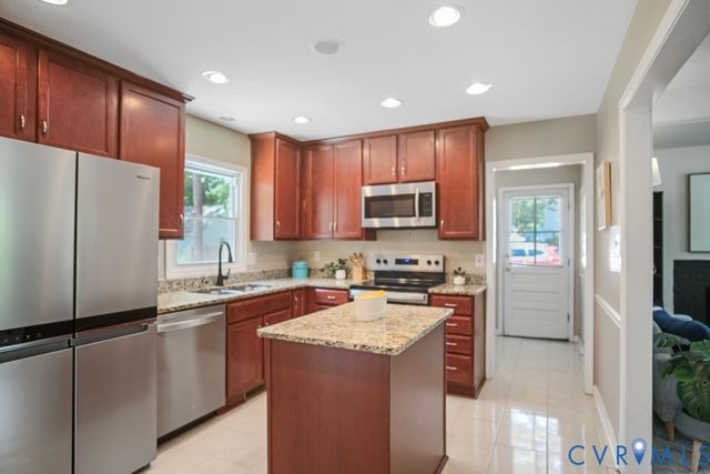 1902 Moonwind Pl, Henrico, VA 23238