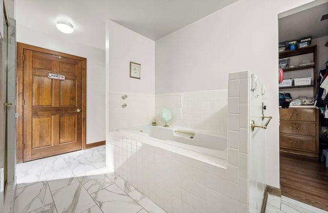 390 Paradise Ln, Mulberry, TN 37359