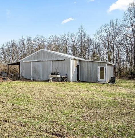 390 Paradise Ln, Mulberry, TN 37359