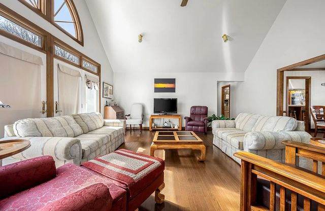 390 Paradise Ln, Mulberry, TN 37359