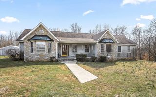 390 Paradise Ln, Mulberry, TN 37359