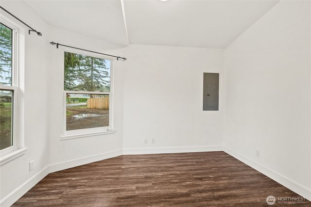 381 E Island Lake Drive, Shelton, WA 98584