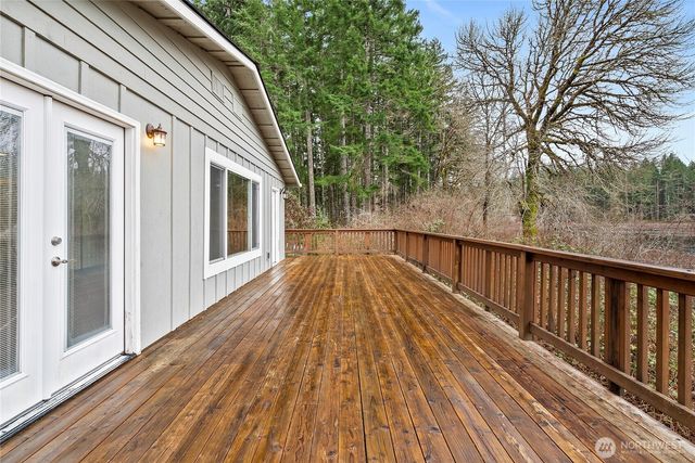 381 E Island Lake Drive, Shelton, WA 98584