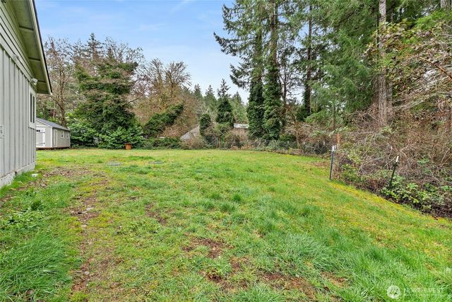 381 E Island Lake Drive, Shelton, WA 98584