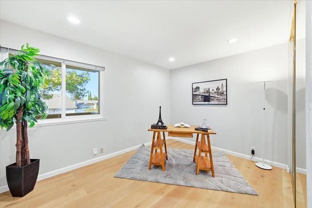 655 Libra Lane, Foster City, CA 94404