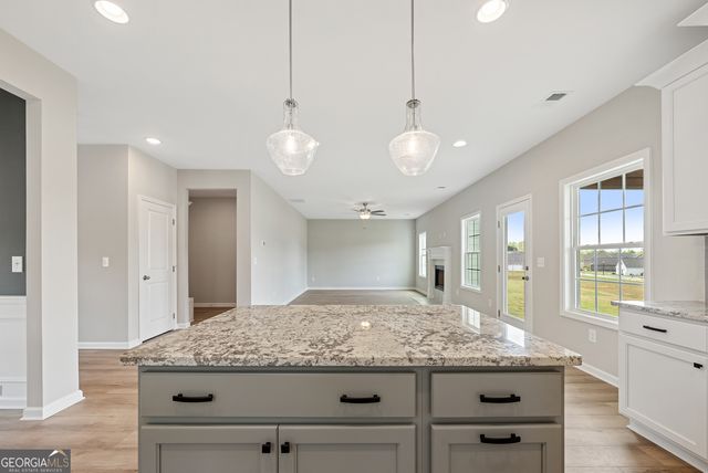 112 Beaver Creek Way 260, Lagrange, GA 30241