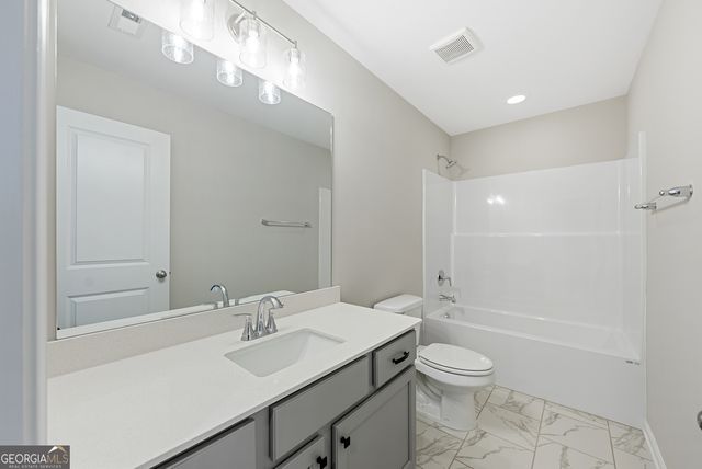 112 Beaver Creek Way 260, Lagrange, GA 30241