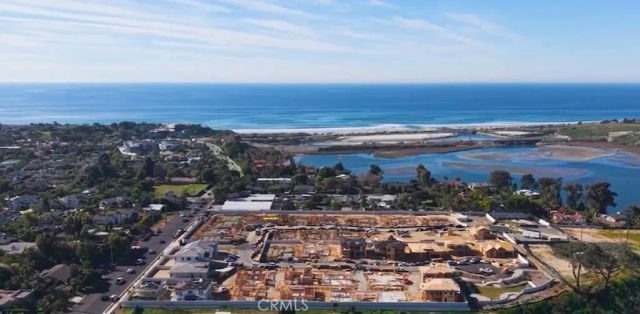 2071 W Pearl Street, Encinitas, CA 92024