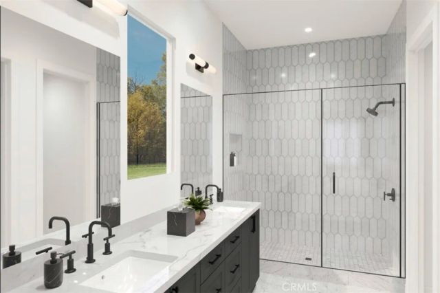 2071 W Pearl Street, Encinitas, CA 92024