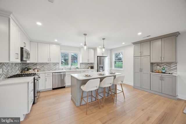 605 BOWERS LANE, Wallingford, PA 19086
