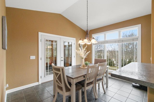 614 Woodhaven Court, Cambridge, WI 53523