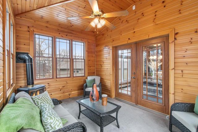 614 Woodhaven Court, Cambridge, WI 53523