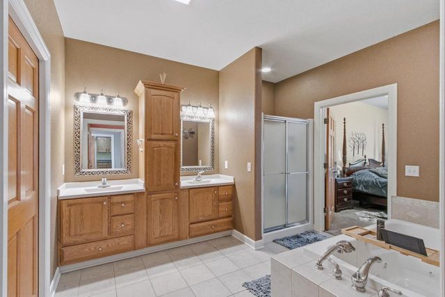 614 Woodhaven Court, Cambridge, WI 53523