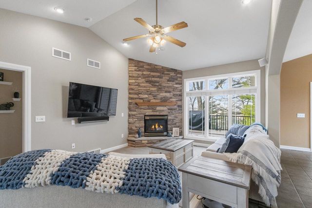 614 Woodhaven Court, Cambridge, WI 53523