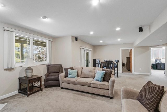 614 Woodhaven Court, Cambridge, WI 53523