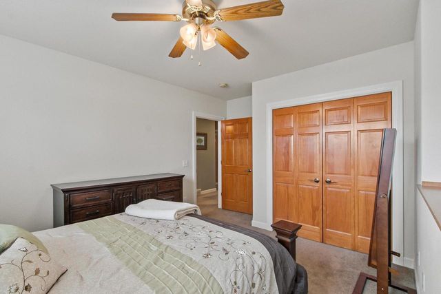 614 Woodhaven Court, Cambridge, WI 53523