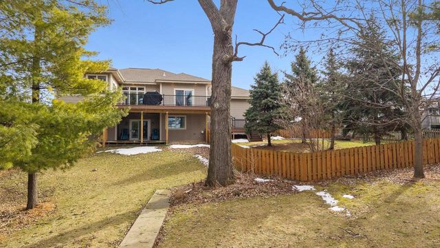 614 Woodhaven Court, Cambridge, WI 53523