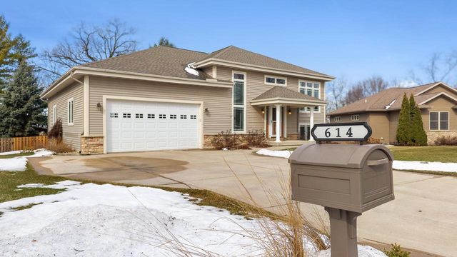 614 Woodhaven Court, Cambridge, WI 53523