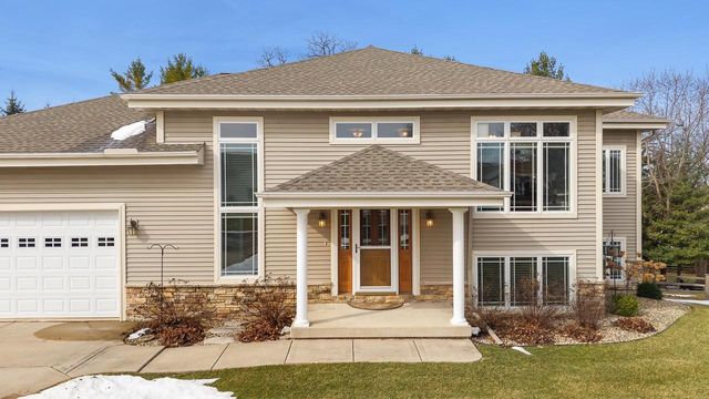 614 Woodhaven Court, Cambridge, WI 53523