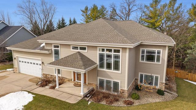 614 Woodhaven Court, Cambridge, WI 53523