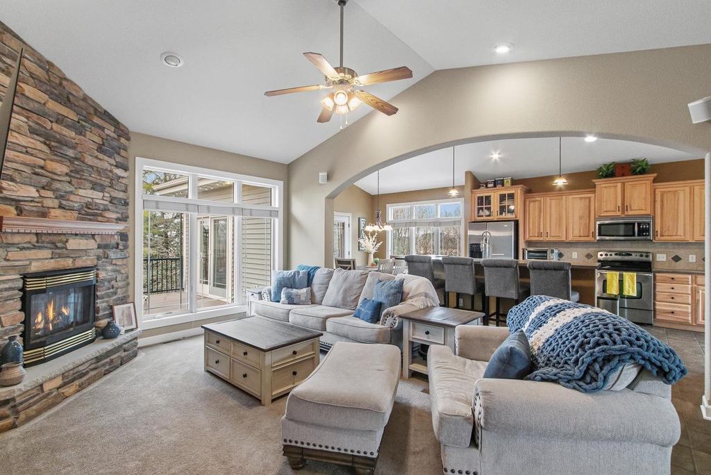 614 Woodhaven Court, Cambridge, WI 53523