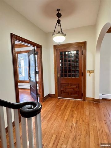 232 Franklin Turnpike, Allendale, NJ 07401