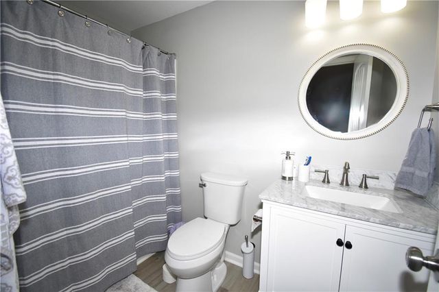 1928 Carter Court, Liberty, MO 64068