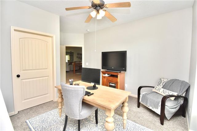 1928 Carter Court, Liberty, MO 64068