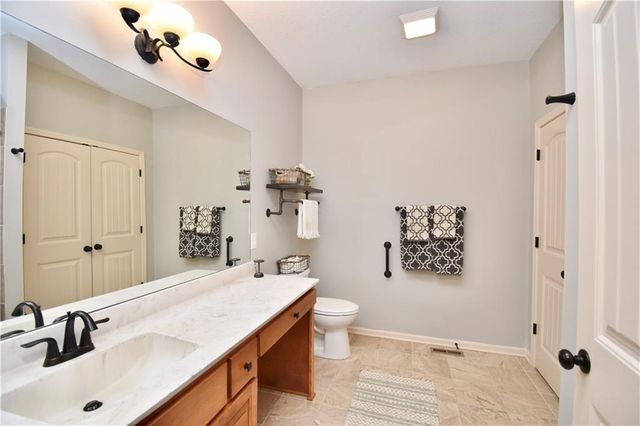 1928 Carter Court, Liberty, MO 64068