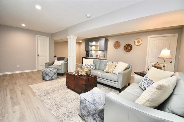 1928 Carter Court, Liberty, MO 64068
