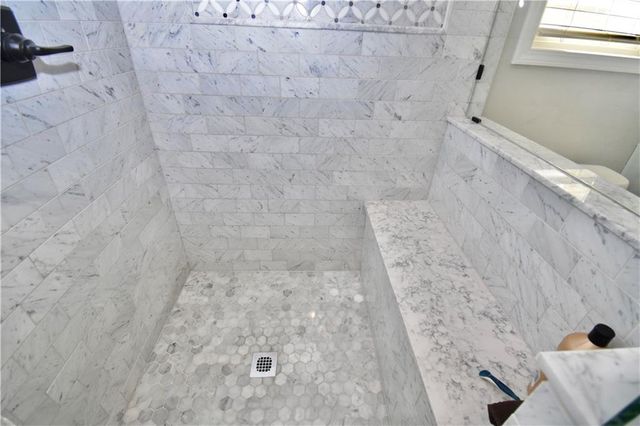 1928 Carter Court, Liberty, MO 64068