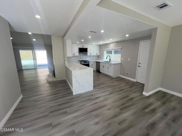 2800 Regina Avenue, Thousand Oaks, CA 91360
