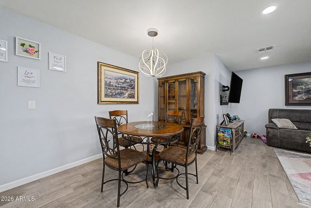 10718 W CHERYL Drive, Sun City, AZ 85351