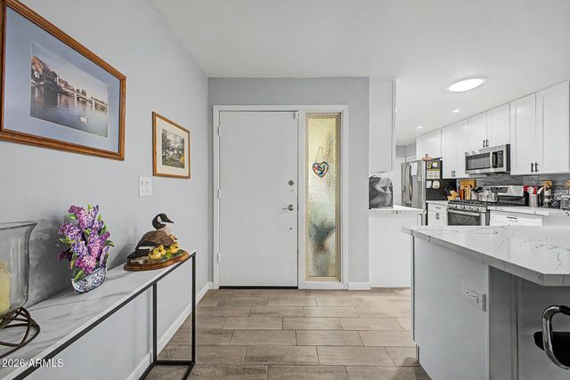 10718 W CHERYL Drive, Sun City, AZ 85351