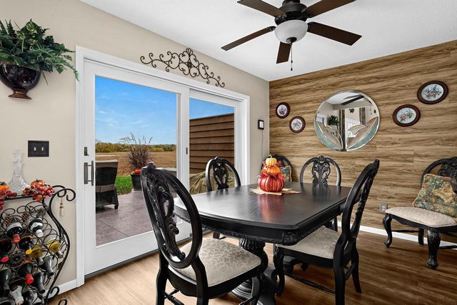 1025 Lauderdale N, Onalaska, WI 54650