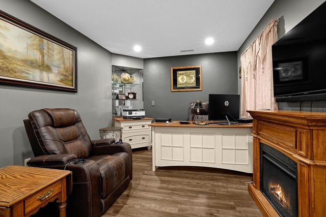 1025 Lauderdale N, Onalaska, WI 54650