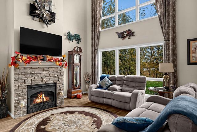 1025 Lauderdale N, Onalaska, WI 54650