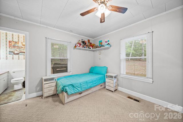 303 E Allenton Street, Mount Gilead, NC 27306