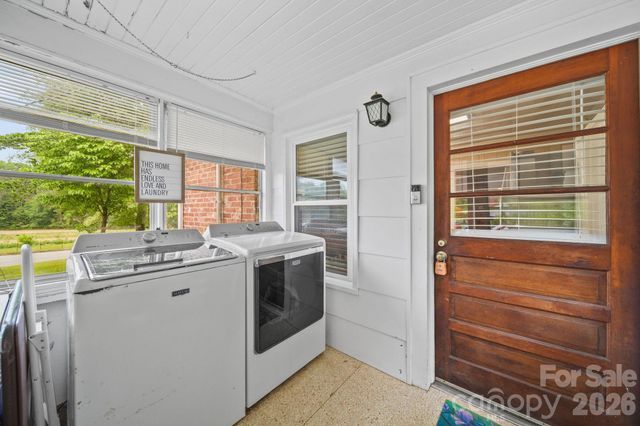 303 E Allenton Street, Mount Gilead, NC 27306
