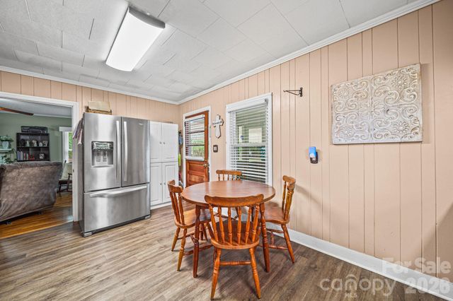 303 E Allenton Street, Mount Gilead, NC 27306