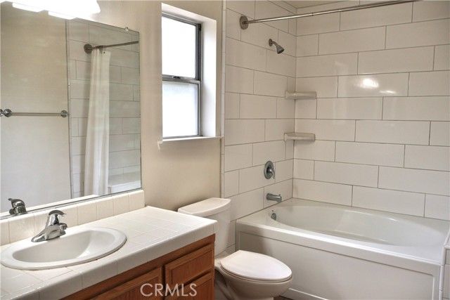 1720 Willowbank Lane, Paso Robles, CA 93446