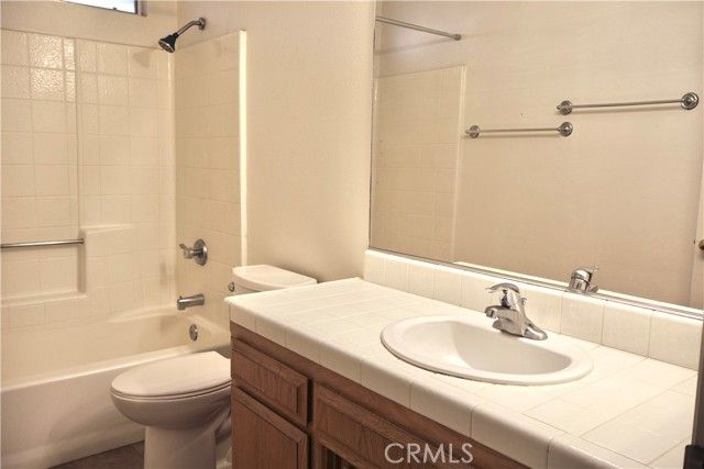 1720 Willowbank Lane, Paso Robles, CA 93446