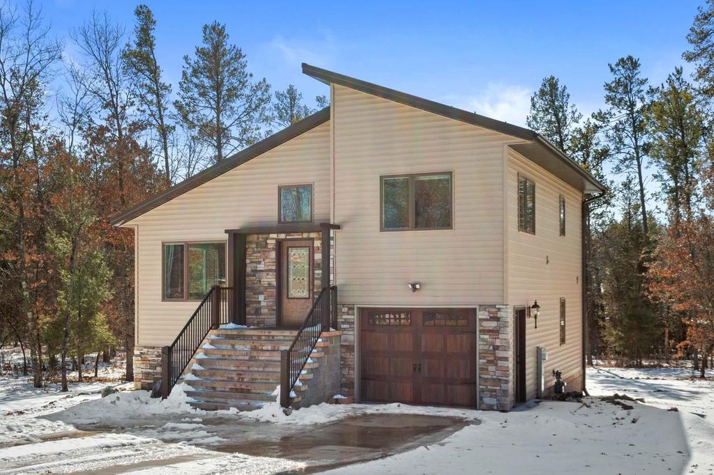 1171 Arrowhead Trail, Nekoosa, WI 54457