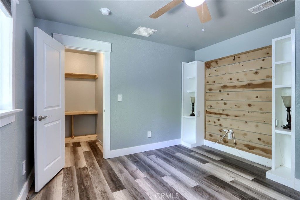 Image 25 of property listing at 30658 Holiday, Coarsegold, CA 93614