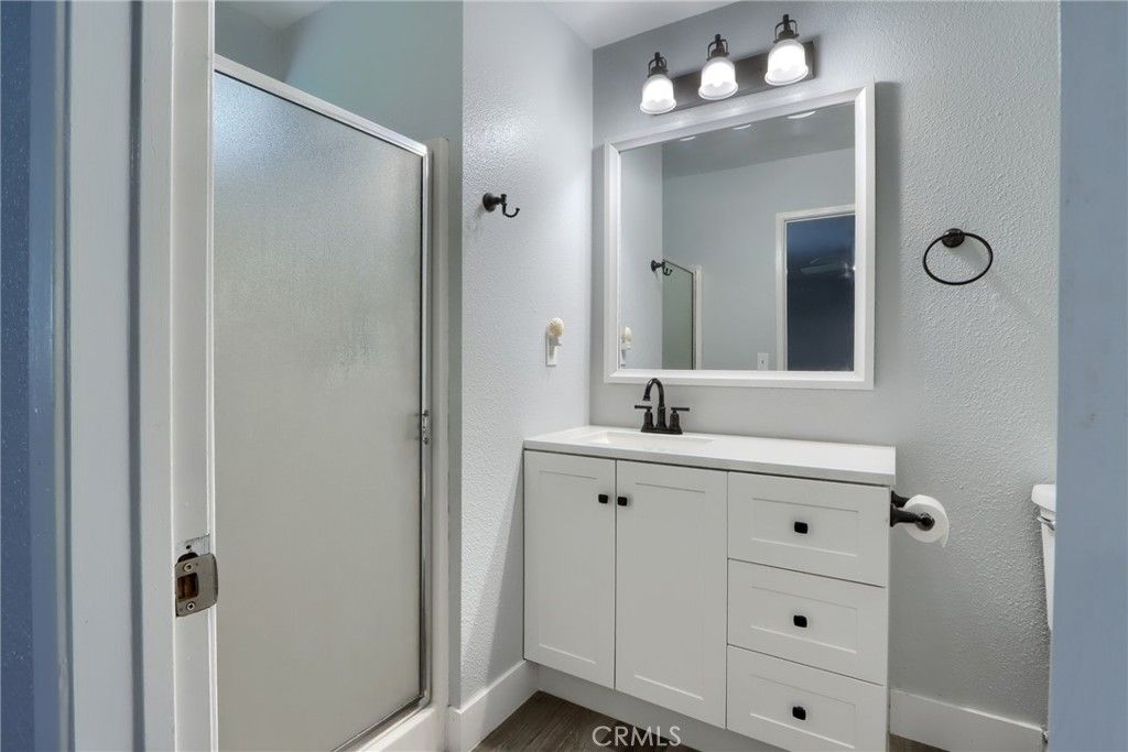 Image 31 of property listing at 30658 Holiday, Coarsegold, CA 93614