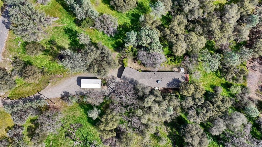 Image 53 of property listing at 30658 Holiday, Coarsegold, CA 93614