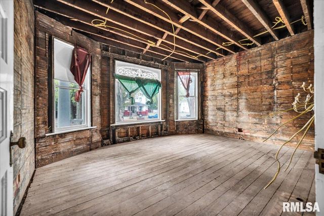 401 W ARMSTRONG Avenue, Peoria, IL 61604