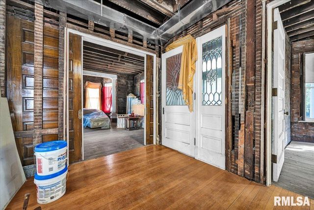 401 W ARMSTRONG Avenue, Peoria, IL 61604